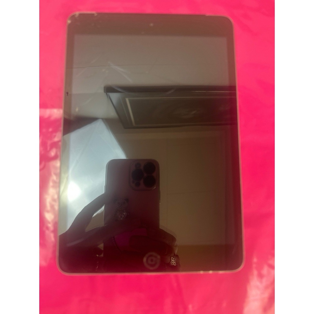 Apple iPad Mini 2A 1490 Space Gray cracker screen FOR PARTS OR REPAIR AS-IS